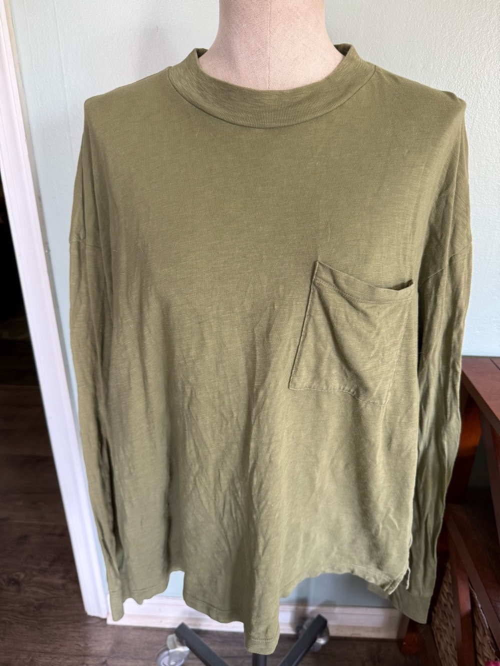 Madewell Army Green Cropped Long Sleeve Basic Shirt Size Large/XL